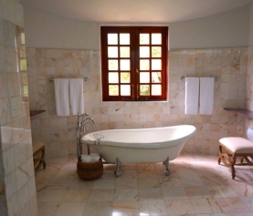 Decoding Travertine Repair: A DIY or Professional Task?